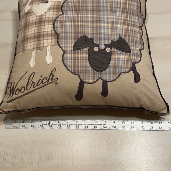 Woolrich Bedding Woolrich Queen Quilt Set With 2 Feather Sheep